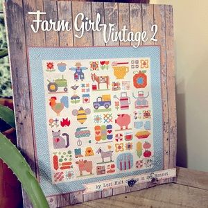 Farm Girl Vintage 2 Book Lori Holt of Bee in my Bonnet 📚
